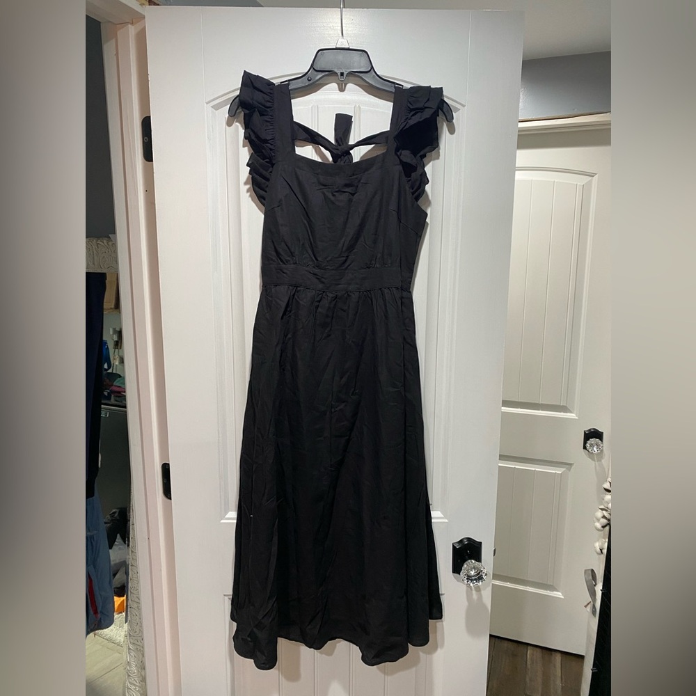Lumiere Black Midi Dress